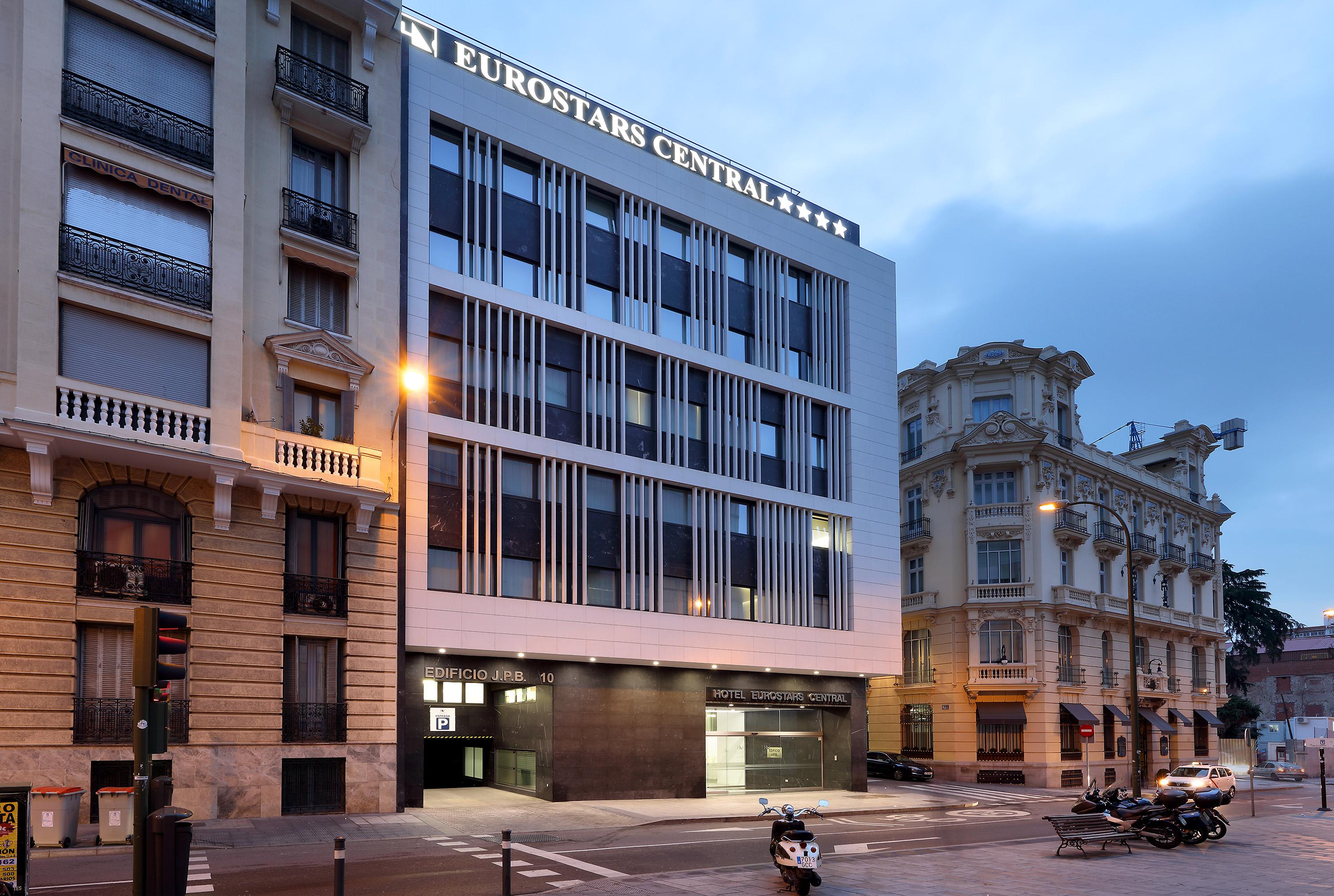 Eurostars Central Мадрид Екстериор снимка