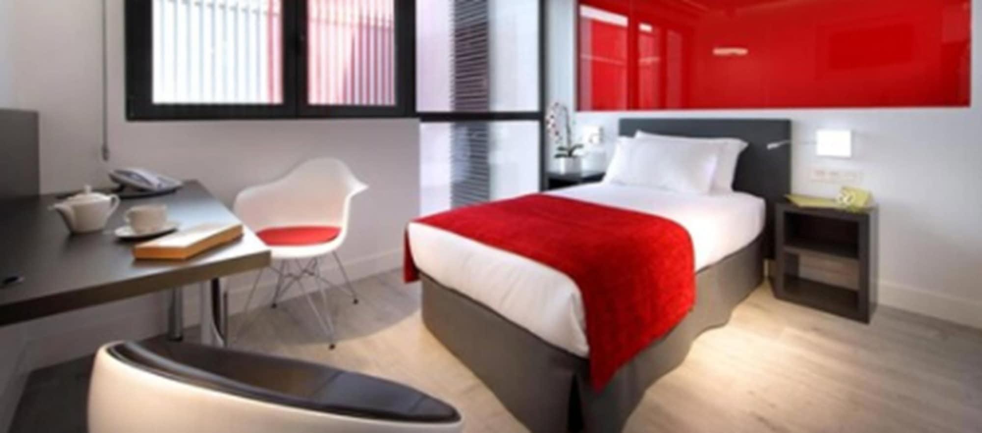 Eurostars Central Мадрид Екстериор снимка